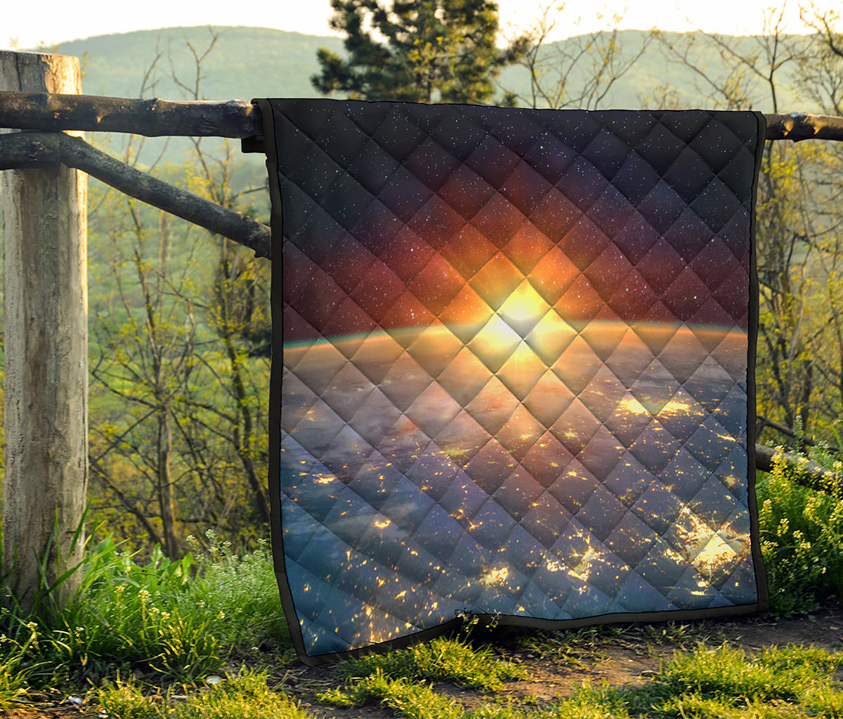 Sunrise Earth Print Quilt