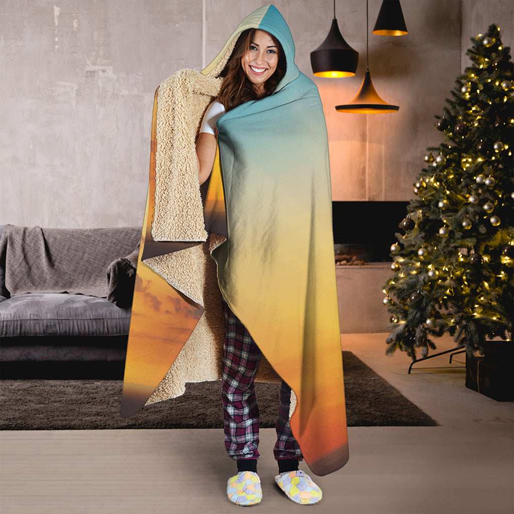 Sunrise Horizon Print Hooded Blanket