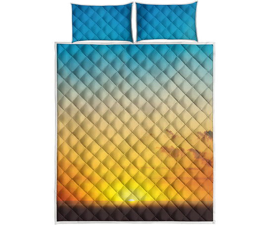 Sunrise Horizon Print Quilt Bed Set