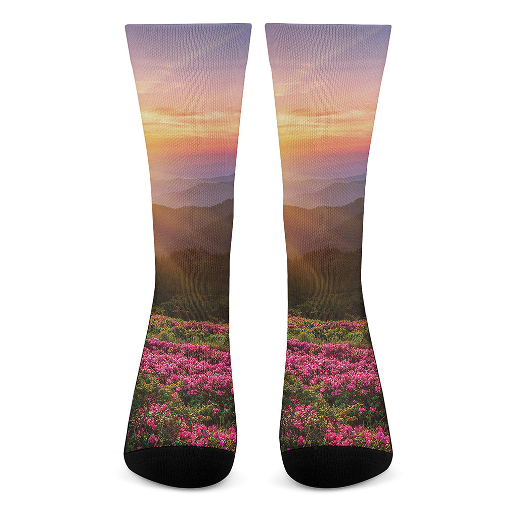 Sunrise Mountain Print Crew Socks