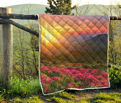 Sunrise Mountain Print Quilt