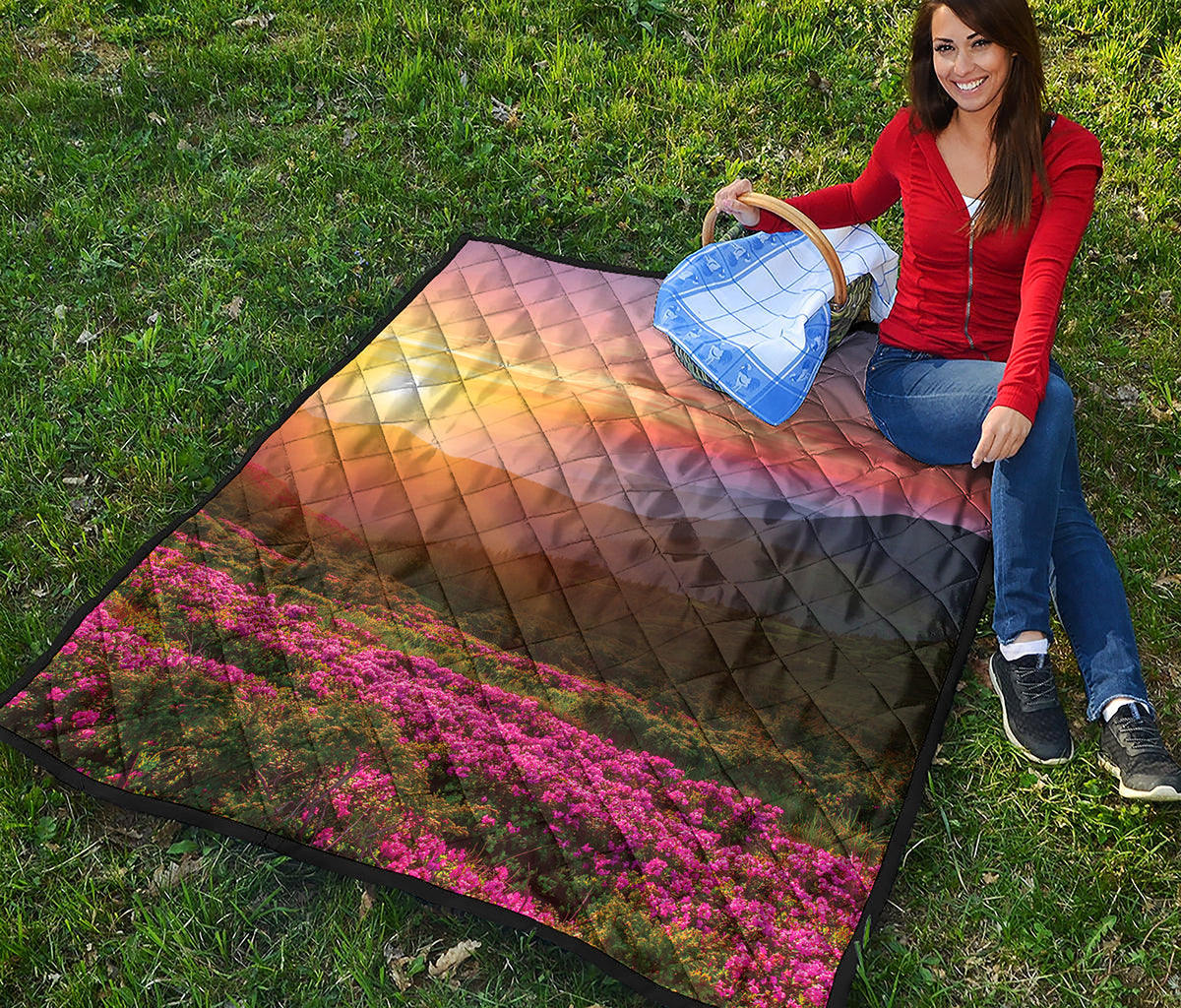Sunrise Mountain Print Quilt