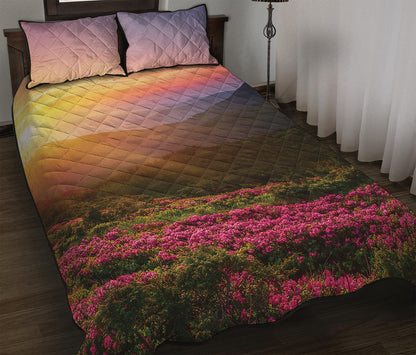 Sunrise Mountain Print Quilt Bed Set