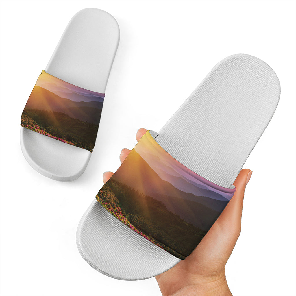 Sunrise Mountain Print White Slide Sandals