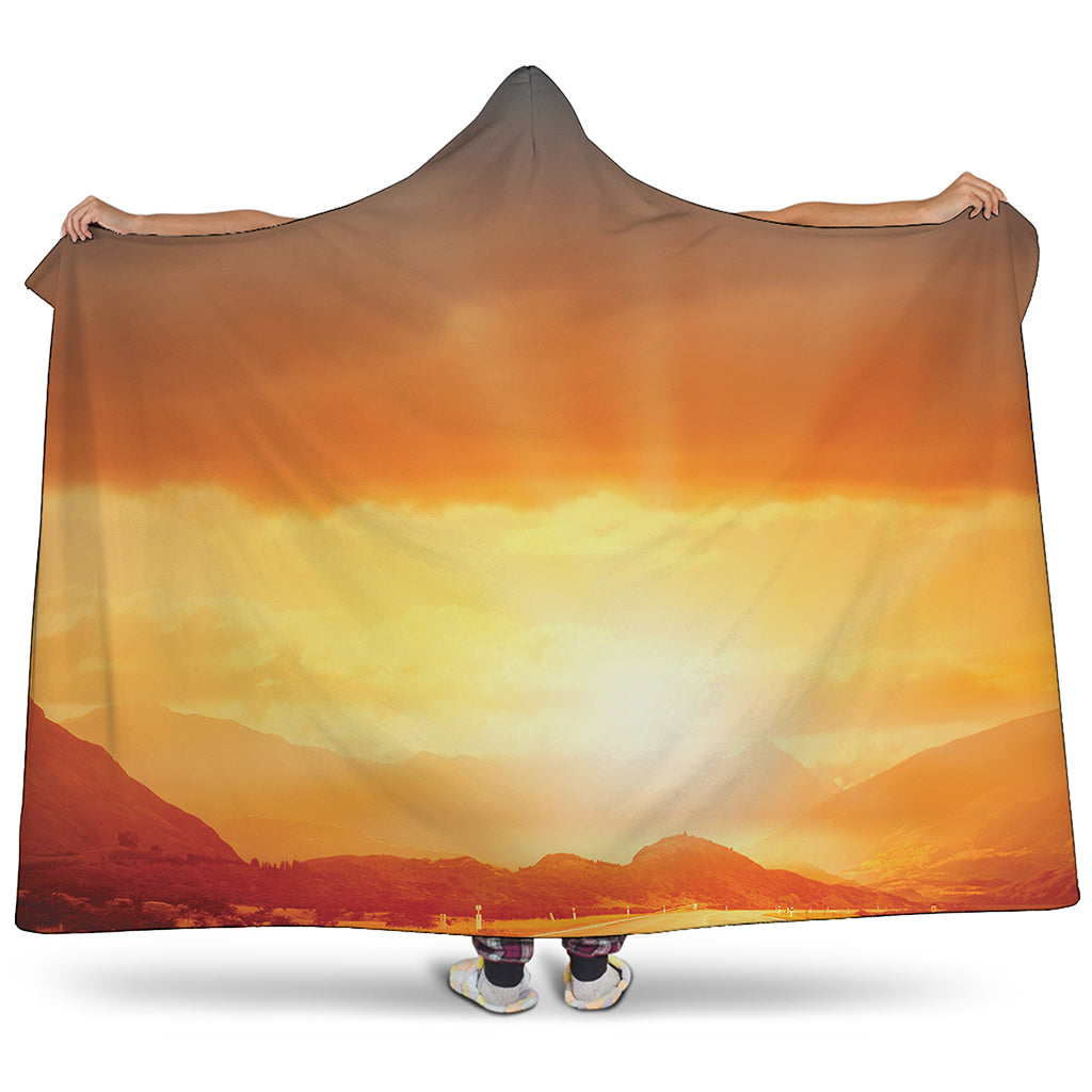 Sunrise Road Print Hooded Blanket