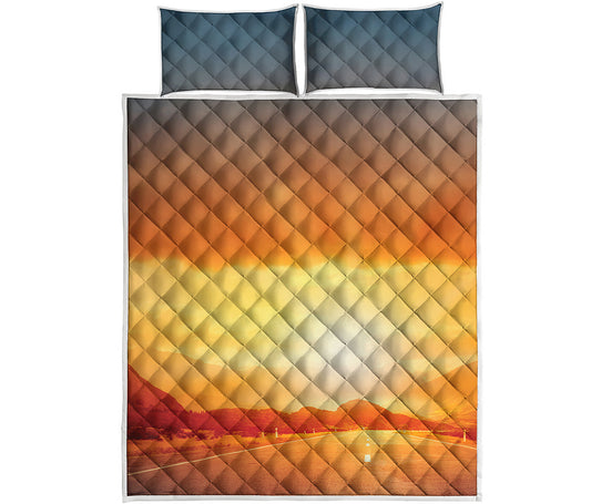 Sunrise Road Print Quilt Bed Set