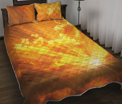 Sunrise Sky Print Quilt Bed Set