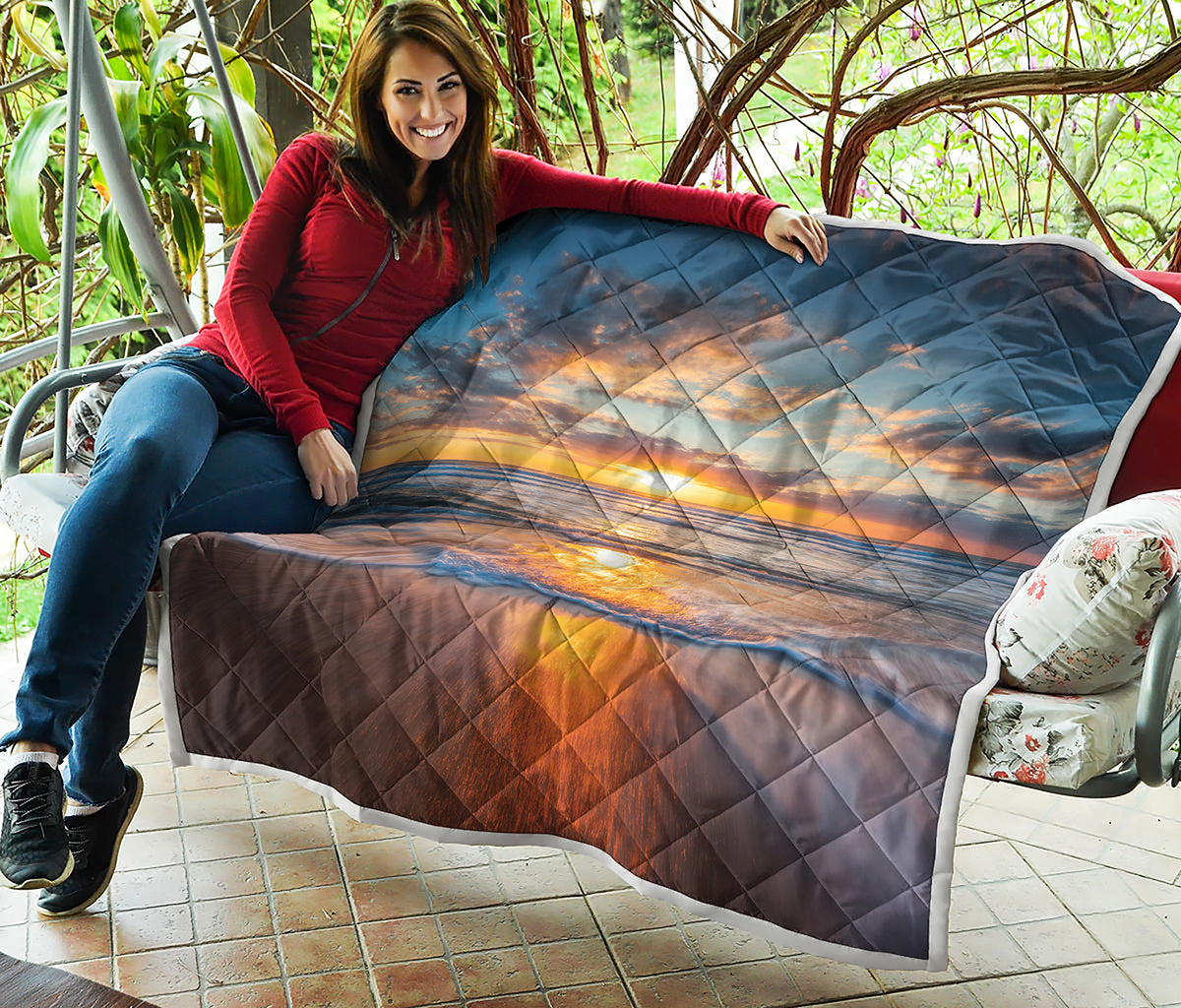Sunrise Wave Print Quilt