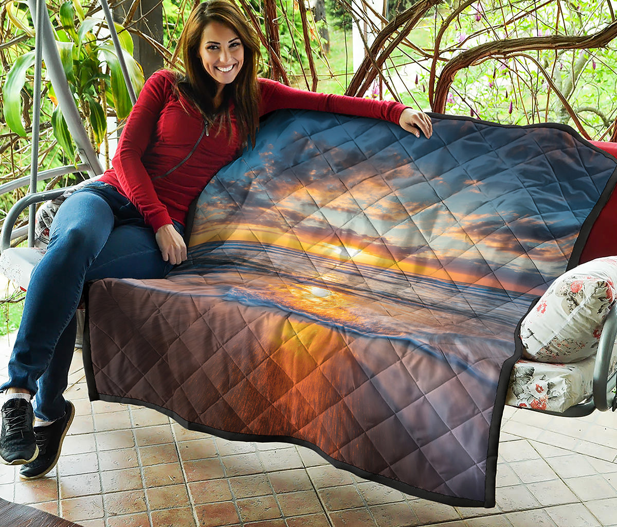 Sunrise Wave Print Quilt