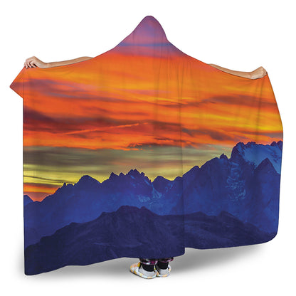 Sunset Mountain Print Hooded Blanket