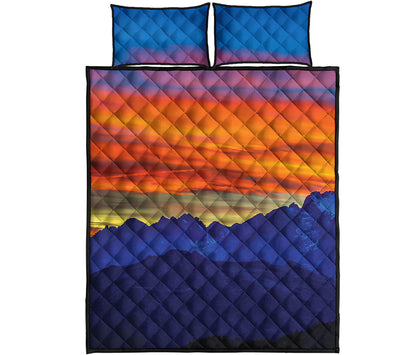 Sunset Mountain Print Quilt Bed Set