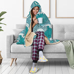 Surfing Wave Pattern Print Hooded Blanket