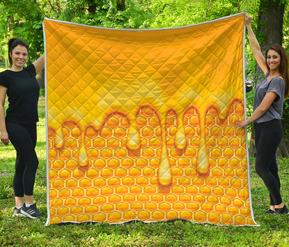 Sweet Honey Bee Hive Print Quilt