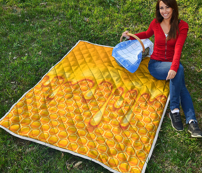 Sweet Honey Bee Hive Print Quilt
