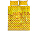 Sweet Honey Bee Hive Print Quilt Bed Set
