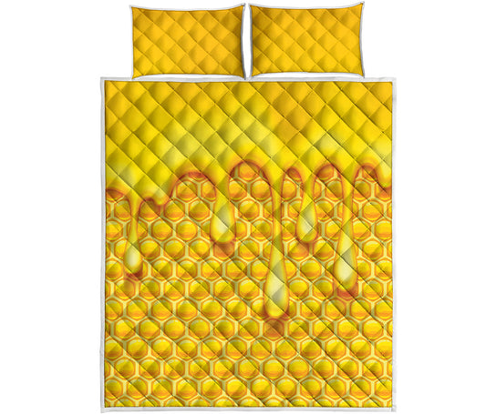 Sweet Honey Bee Hive Print Quilt Bed Set