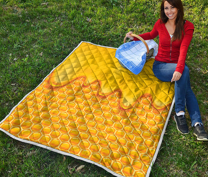 Sweet Honey Honeycomb Print Quilt