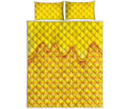 Sweet Honey Honeycomb Print Quilt Bed Set
