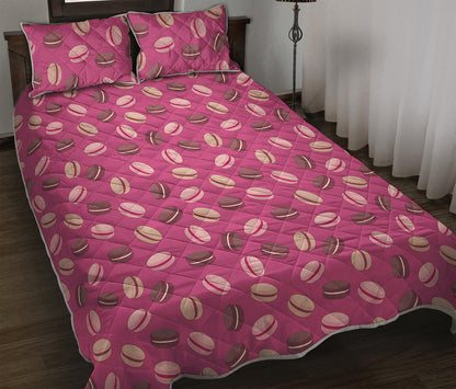 Sweet Macarons Pattern Print Quilt Bed Set