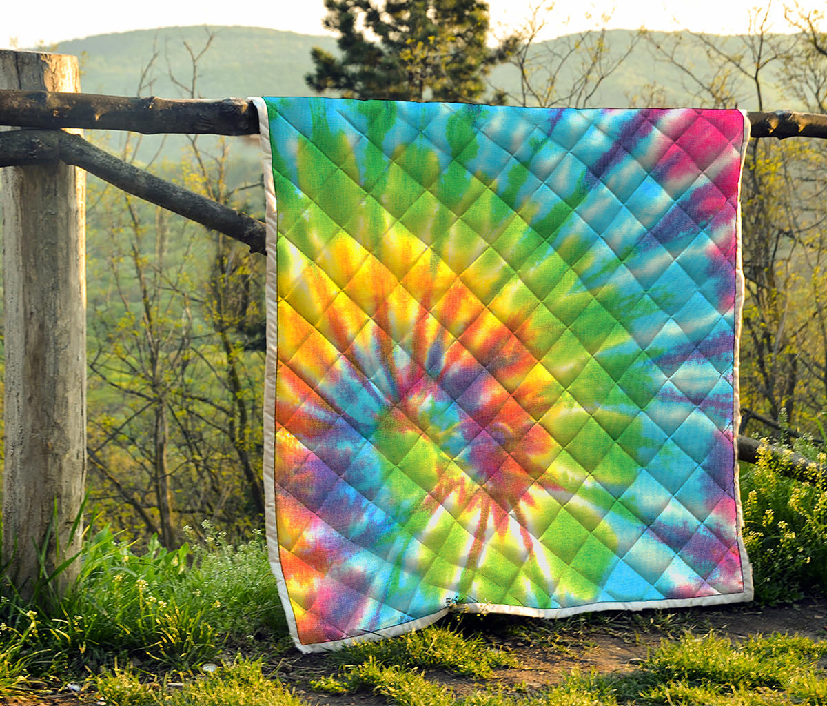 Swirl Tie Dye Print Quilt
