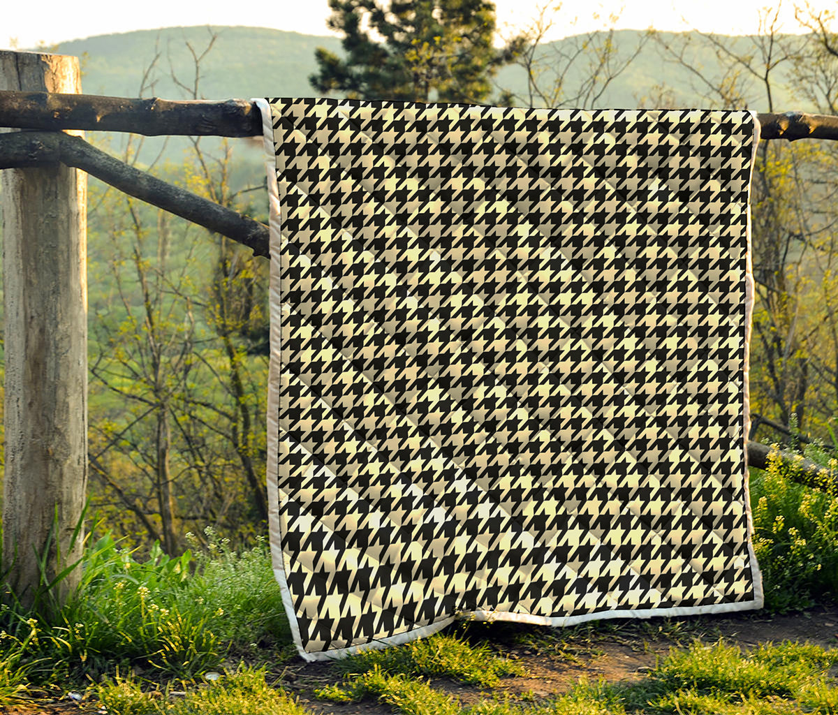 Tan And Black Houndstooth Pattern Print Quilt