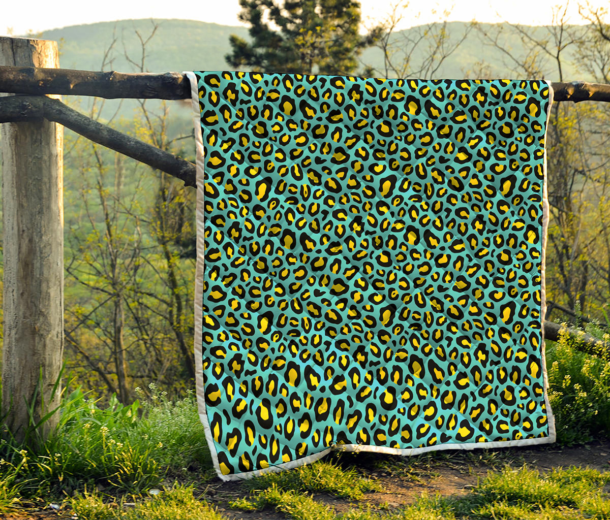 Teal And Yellow Leopard Pattern Print Quilt