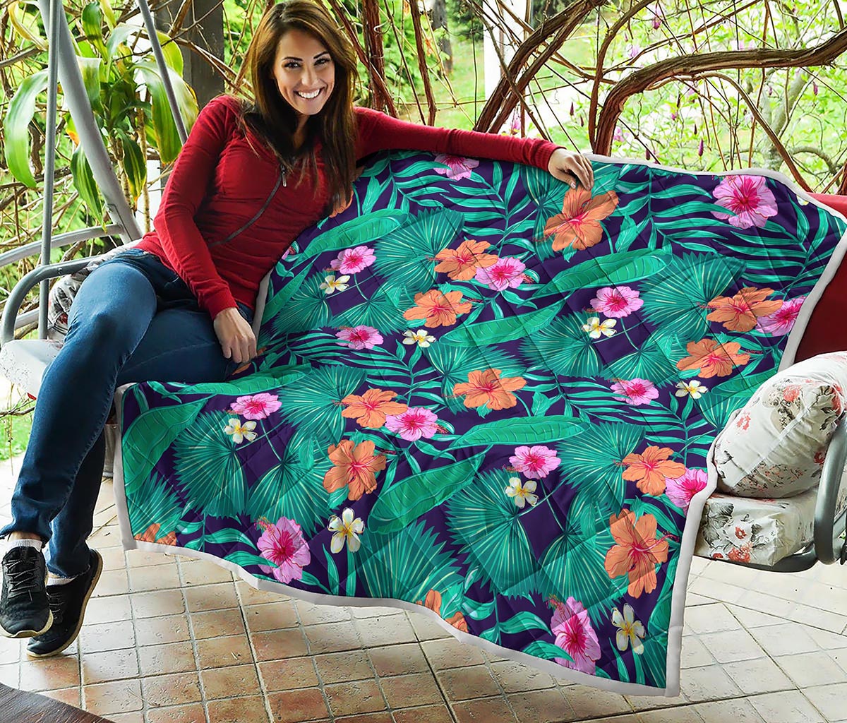 Teal Hawaiian Leaf Flower Pattern Print Quilt