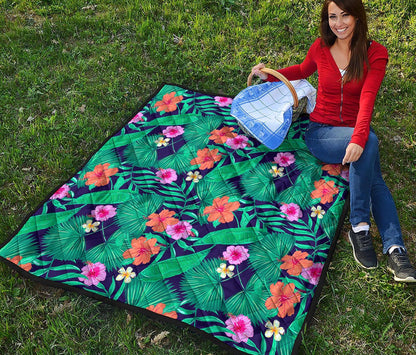 Teal Hawaiian Leaf Flower Pattern Print Quilt