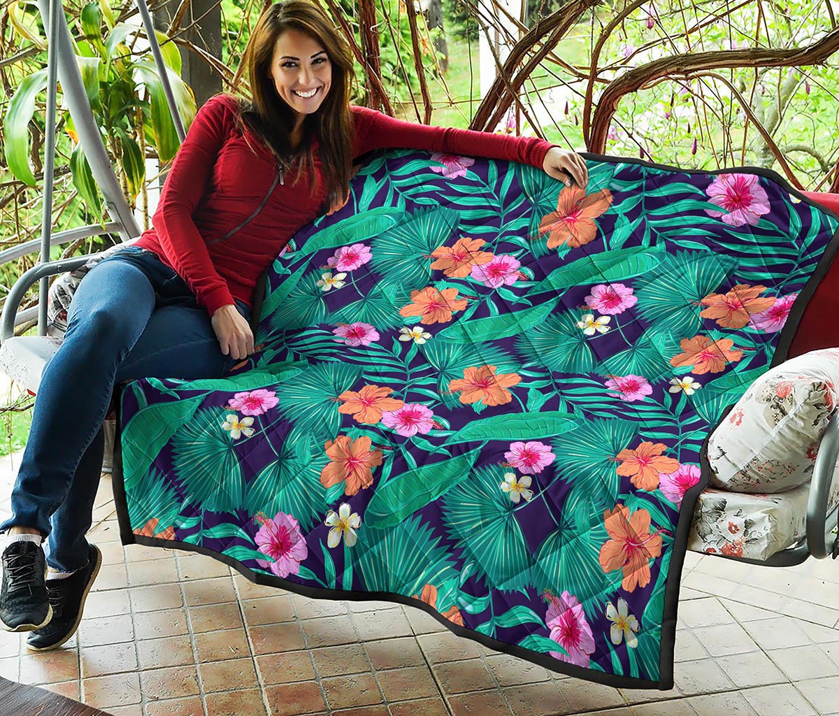 Teal Hawaiian Leaf Flower Pattern Print Quilt