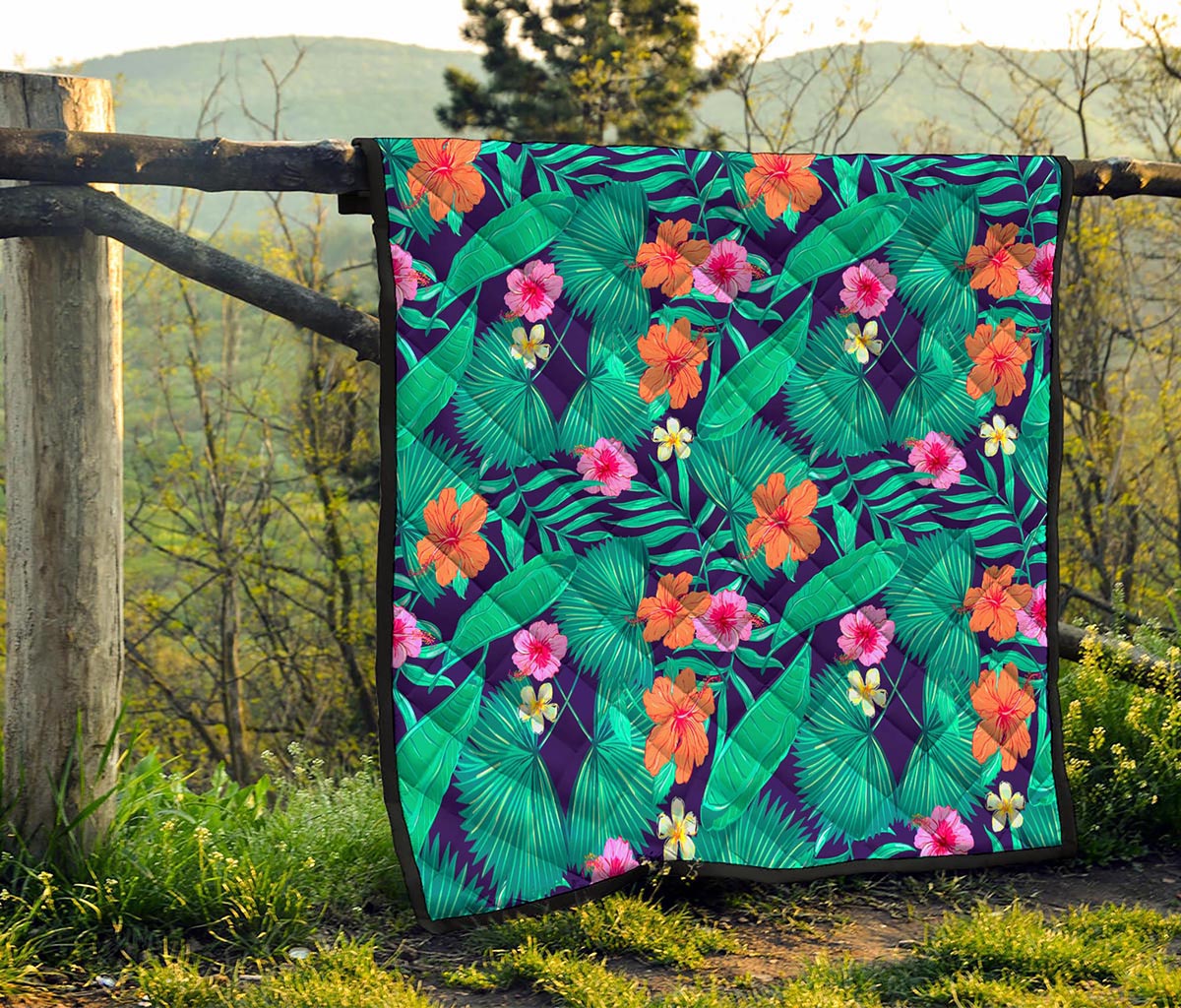 Teal Hawaiian Leaf Flower Pattern Print Quilt