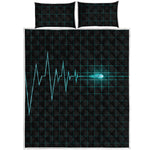 Teal Heartbeat Print Quilt Bed Set