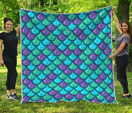 Teal Mermaid Scales Pattern Print Quilt