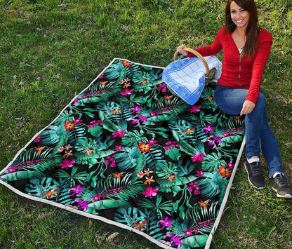 Teal Tropical Leaf Hawaii Pattern Print Quilt