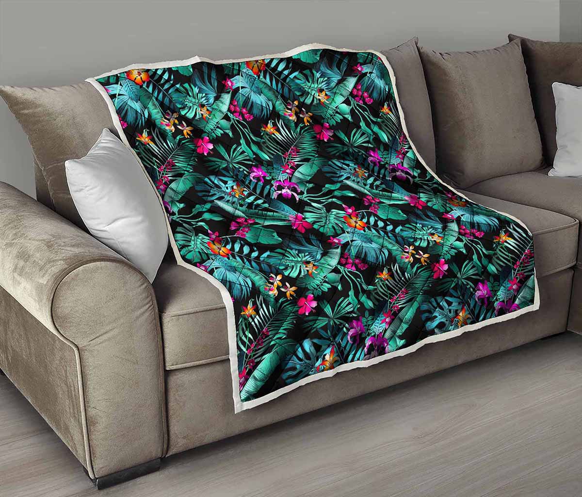Teal Tropical Leaf Hawaii Pattern Print Quilt