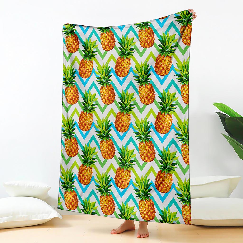 Teal Zig Zag Pineapple Pattern Print Blanket