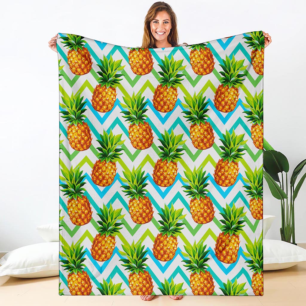 Teal Zig Zag Pineapple Pattern Print Blanket