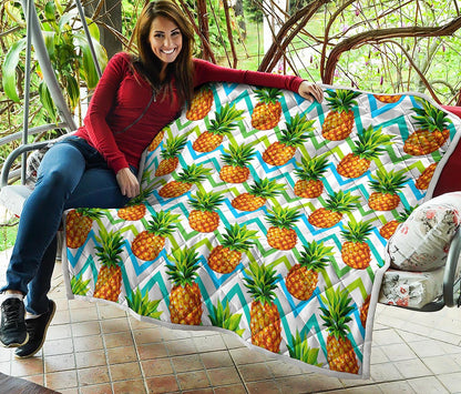 Teal Zig Zag Pineapple Pattern Print Quilt