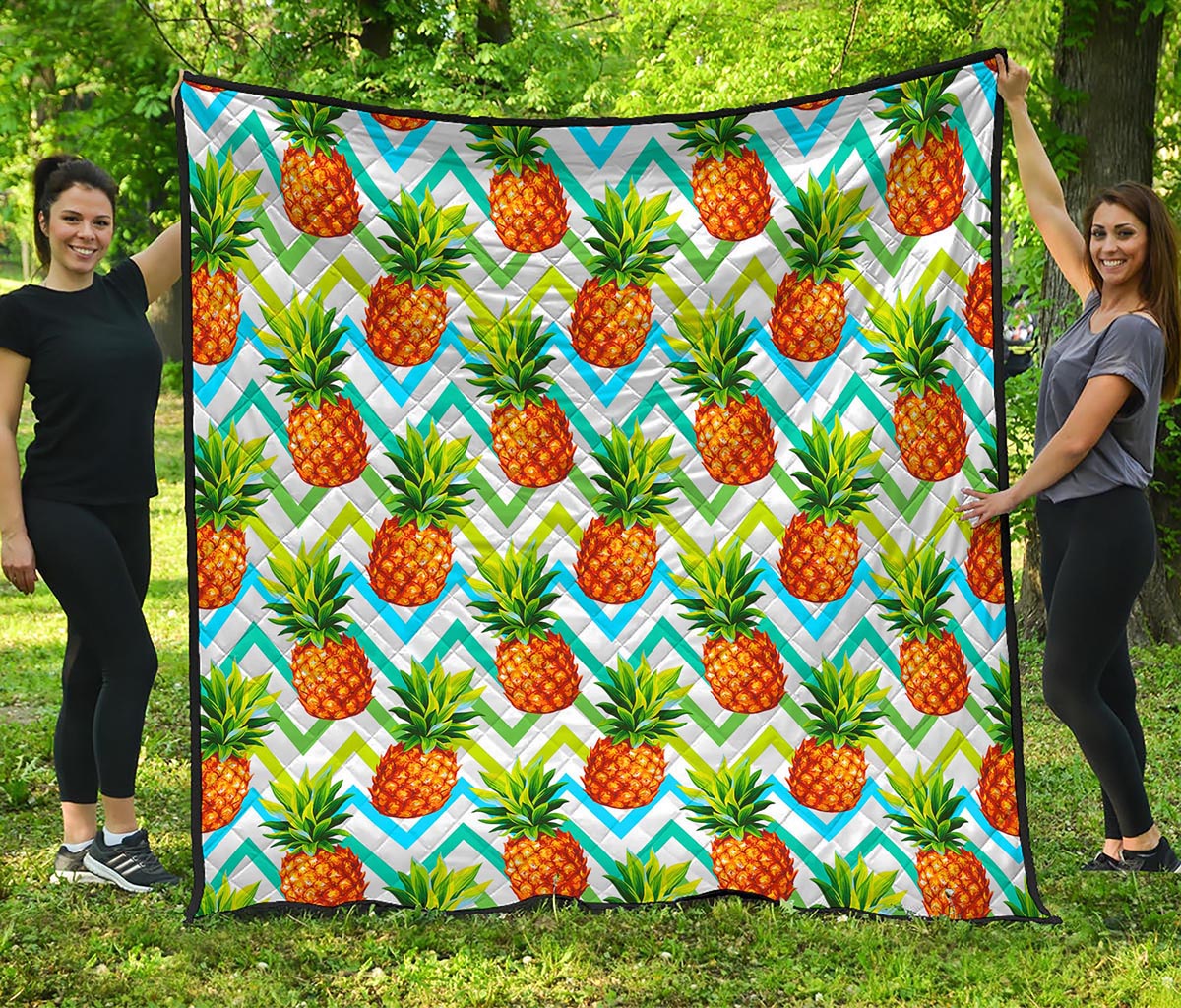 Teal Zig Zag Pineapple Pattern Print Quilt