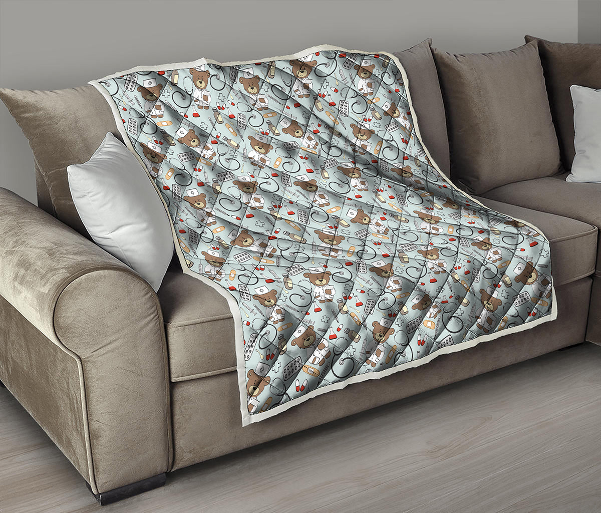 Teddy Bear Doctor Pattern Print Quilt
