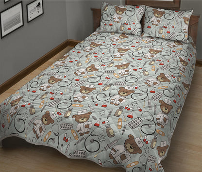Teddy Bear Doctor Pattern Print Quilt Bed Set