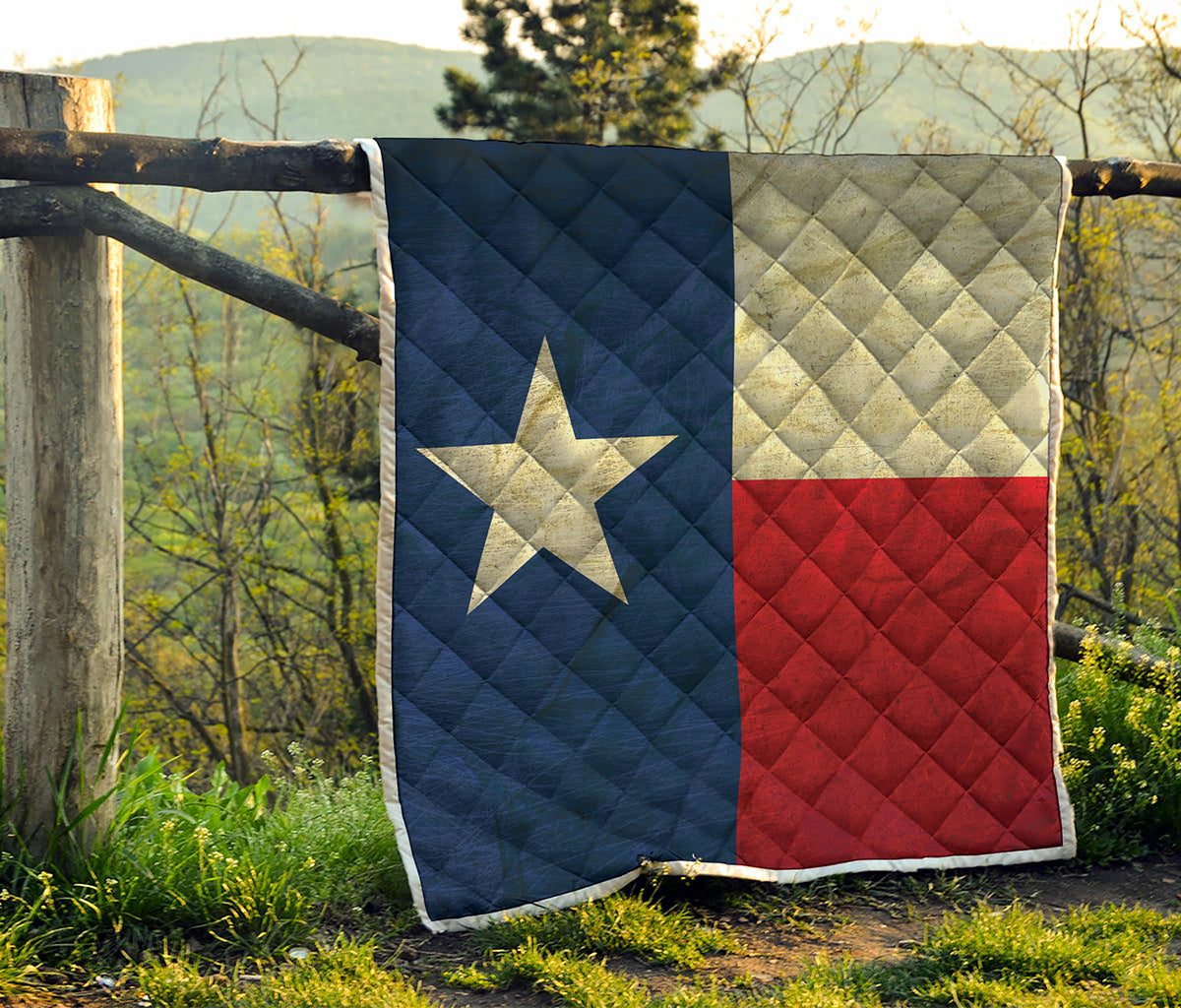 Texas Flag Print Quilt