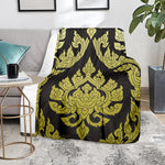 Thai Ornament Pattern Print Blanket