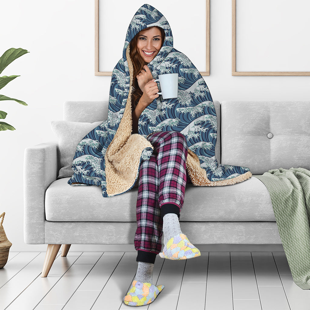 The Great Kanagawa Wave Pattern Print Hooded Blanket