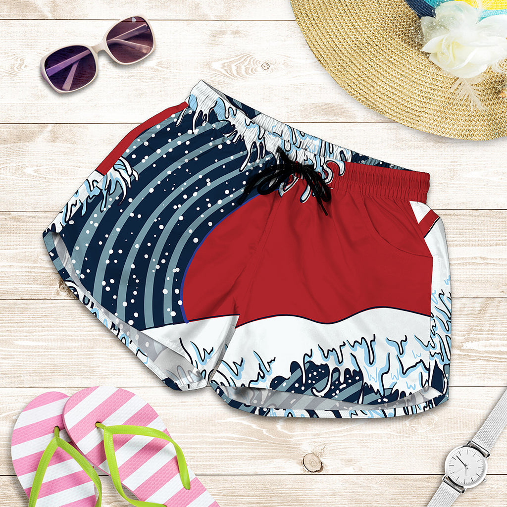 The Great Kanagawa Wave Print Women's Shorts