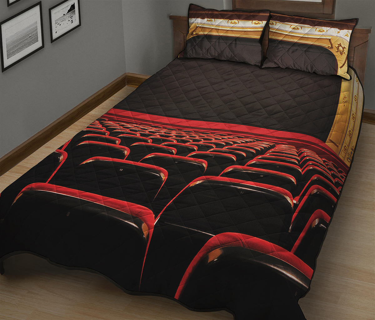 Theatre Stage Print Quilt Bed Set