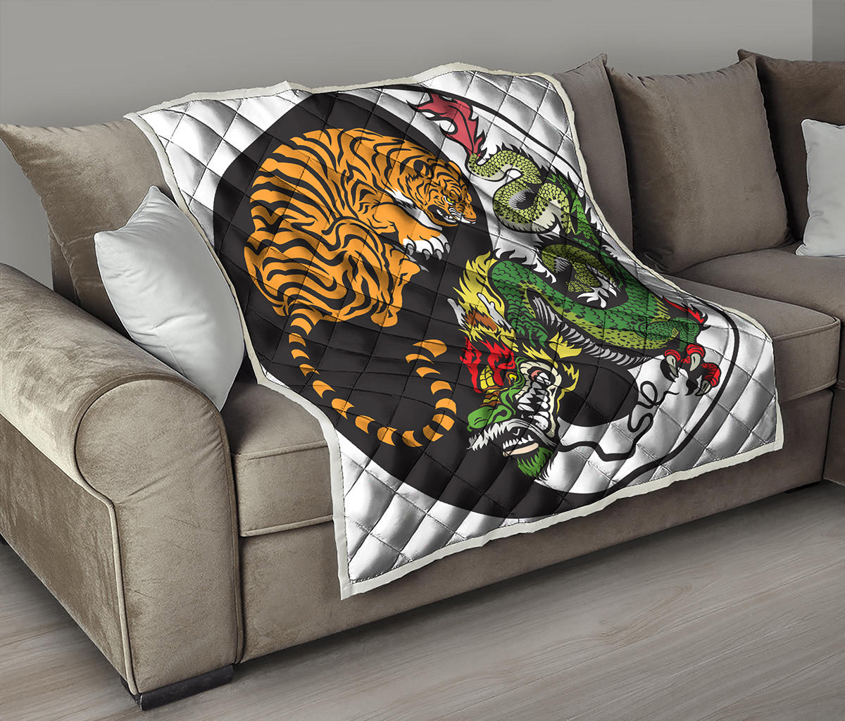 Tiger And Dragon Yin Yang Print Quilt