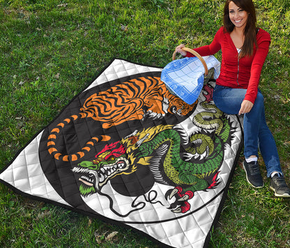 Tiger And Dragon Yin Yang Print Quilt