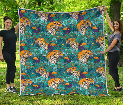 Tiger And Toucan Pattern Print Quilt