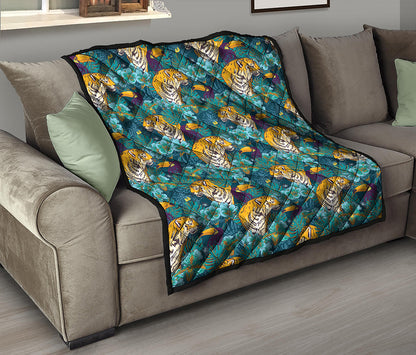 Tiger And Toucan Pattern Print Quilt