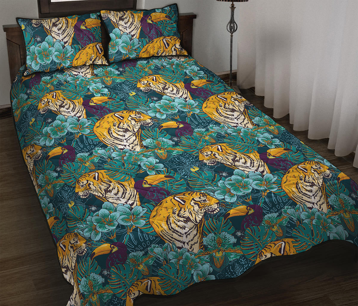 Tiger And Toucan Pattern Print Quilt Bed Set